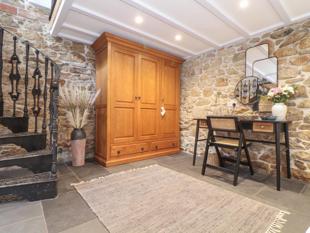 The Hayloft Villa Helston Exterior photo
