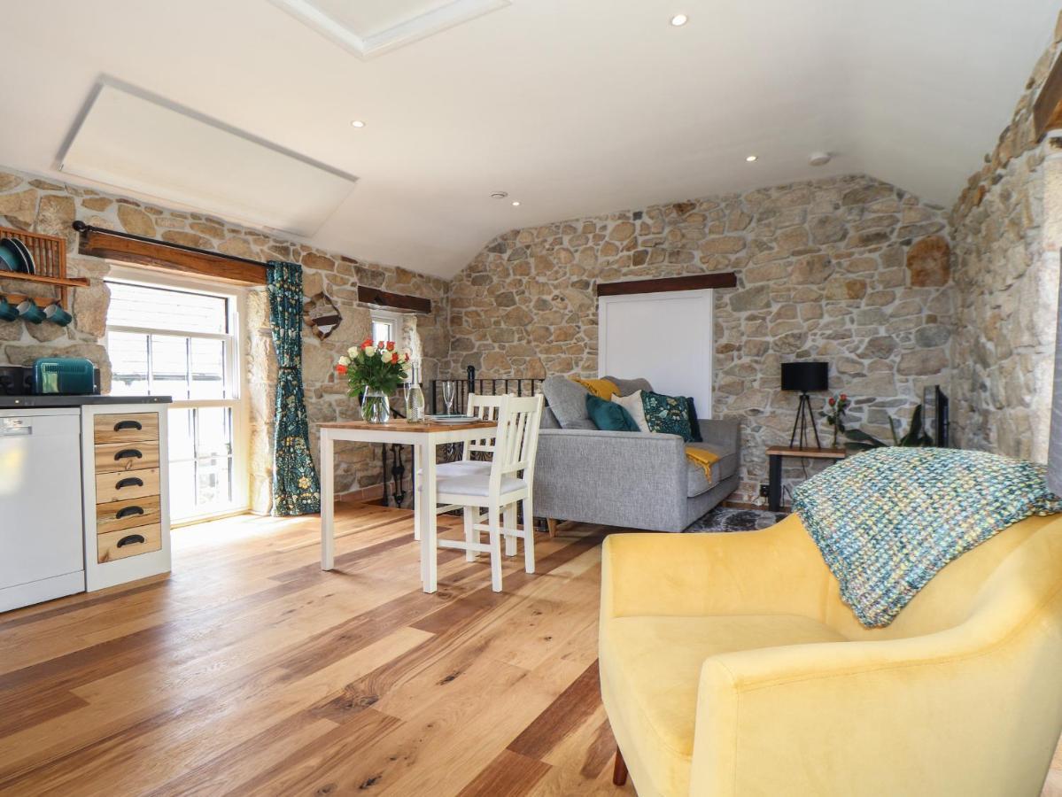 The Hayloft Villa Helston Exterior photo