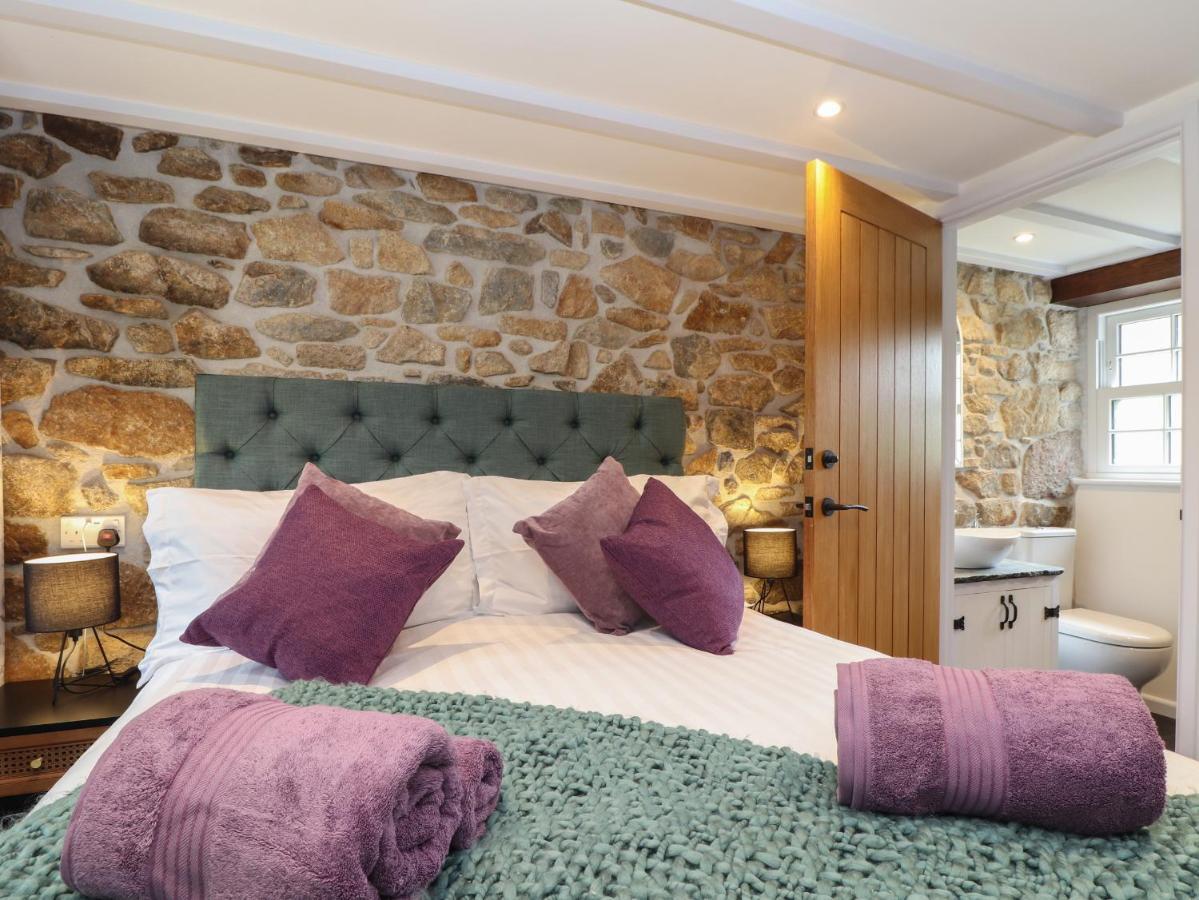 The Hayloft Villa Helston Exterior photo